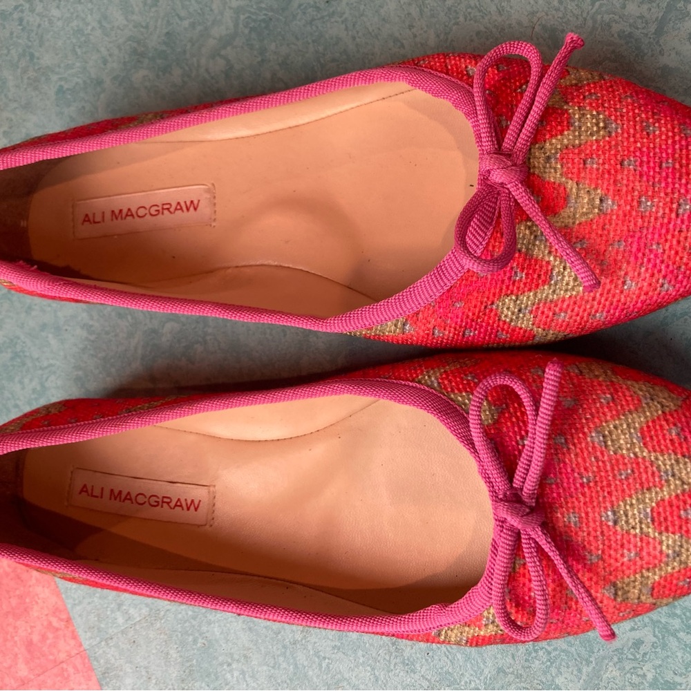 Ali Macgraw Pink & Green Flats Size 7.5